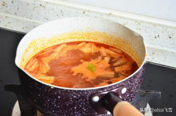 汤鲜肉嫩，吃完还想吃的番茄金针肥牛，一包火锅底料就能搞定  -图6