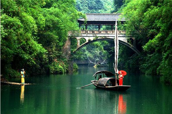 湖北十大著名旅游必去景点，特别是黄鹤楼、神农架、武当山值得一去  -图8