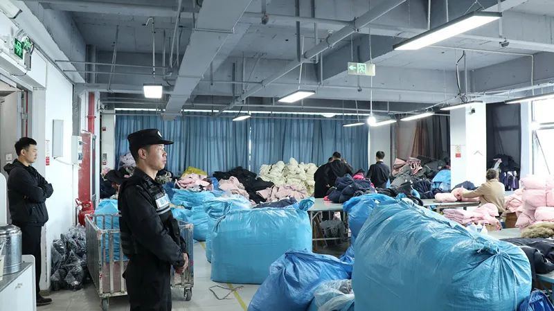 7万余件儿童羽绒服里竟没有“真羽绒”？真相是这样的