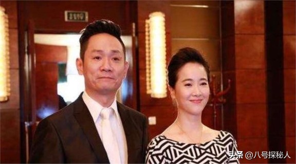 15年前他在爱妻葬礼上哭到昏厥，发誓永不再娶，如今他做到了吗？  -图19